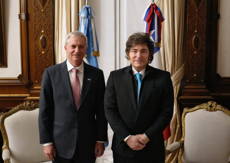 Encontro entre os presidentes ocorreu nesta quarta-feira (17) na Argentina