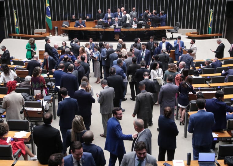 A principal deliberação da Casa foi no sentido de confirmar a retirada do teto de 2% para a tributação do Imposto Seletivo (IS) sobre bebidas açucaradas