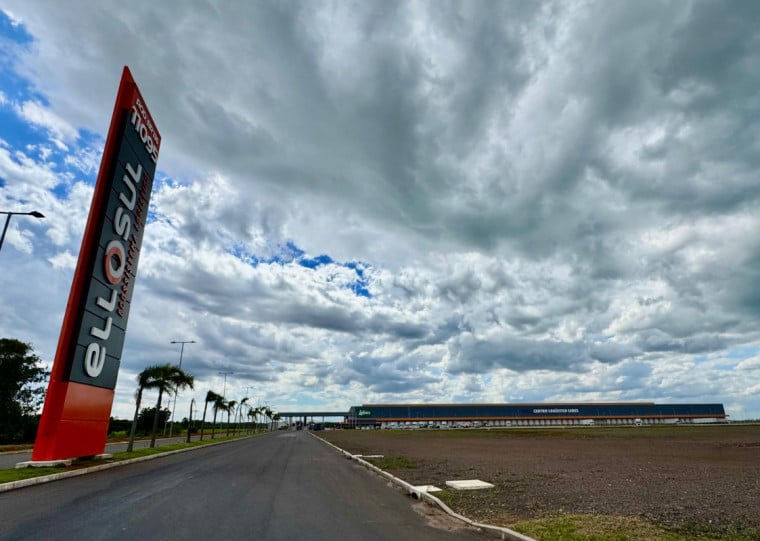 Ao todo, serão sete pavilhões em uma área construída total de 264 mil metros quadrados