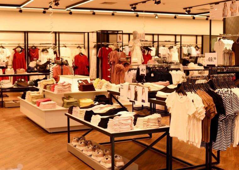 Dos nove grupos de produtos e serviços pesquisados, sete tiveram alta no mês de dezembro, sendo os setores de transportes e vestuário os responsáveis pelas maiores variações (0,69%)