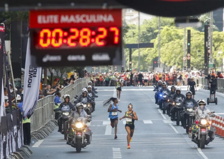 Corrida reúne 55 mil atletas, destacando diversidade e alcance internacional