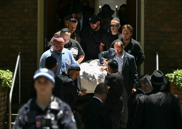 Anúncio do pacote de leis ocorreu no mesmo dia em que a mais jovem das 15 vítimas, Matilda, uma criança de 10 anos, foi sepultada