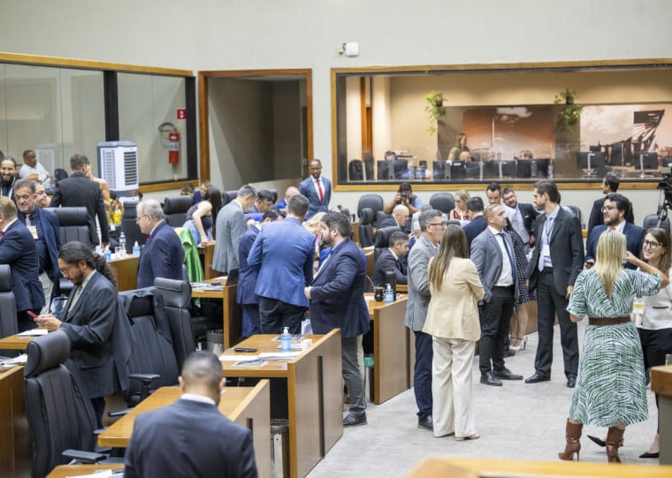  Durante o período, a Casa será administrada por uma Comissão Representativa, que ainda não foi divulgada