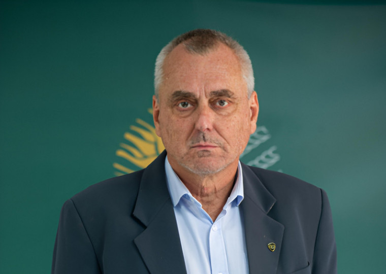 Fernando Nestor Hein, diretor jurídico da Farsul, destaca que, nesse cenário, o planejamento tributário passa a ser indispensável também no campo, assim como já ocorre nos centros urbanos, reforçando o papel estratégico de advogados e contadores no apoio aos produtores