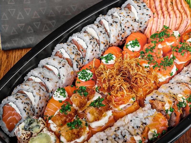 O Maki fica no Rio Branco e opera como delivery<br />Foto: MakiSushi/Instagram/Reprodu&ccedil;&atilde;o/JC