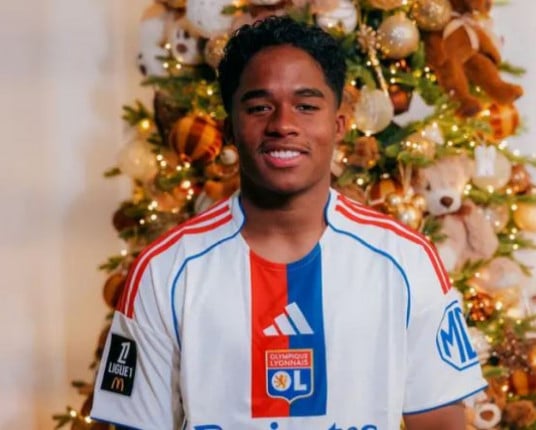 Lyon anuncia chegada do brasileiro Endrick até junho de 2026