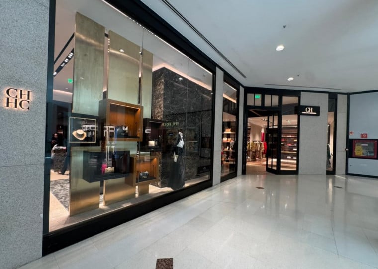 Unidade fica na &aacute;rea onde est&atilde;o outras grifes ide luxo no shopping da Capital