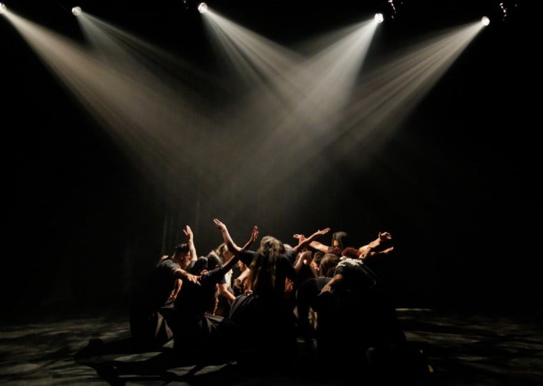 Em sua 27ª edição, festival 'Porto Verão Alegre' reúne mais de 140 atrações de teatro, dança e música, ocupando 17 espaços da cidade 