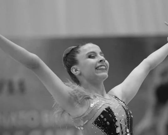 Morre Isabelle Marciniak, campeã brasileira de ginástica, aos 18 anos