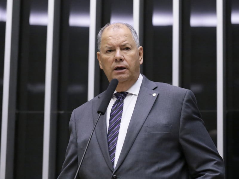 Proposta prevê criação de programa estratégico para cadeia do leite