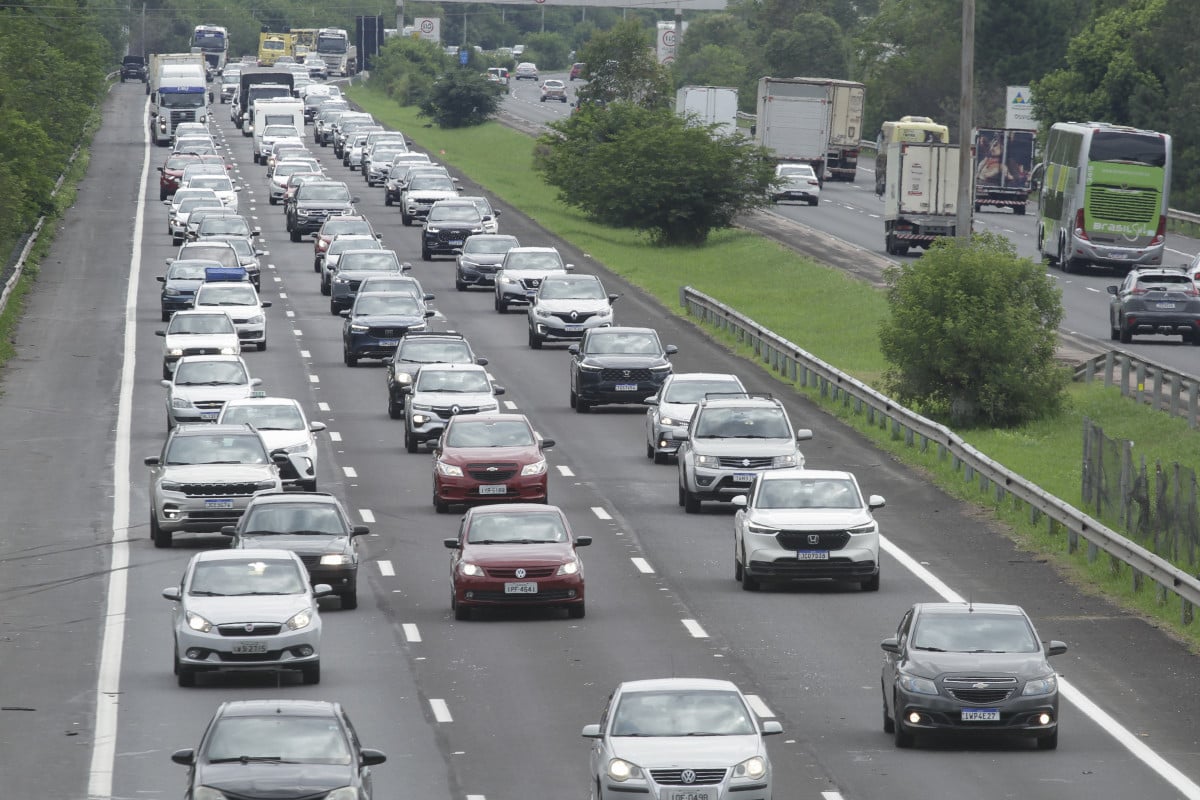 An&aacute;lise &eacute; de que quem tem carro pr&oacute;prio tende a encontrar alternativas no ir e vir | EVANDRO OLIVEIRA/JC