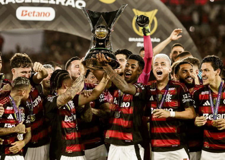 Torcedores que quiseram a assistir a todos os jogos desembolsaram mais de R$ 500