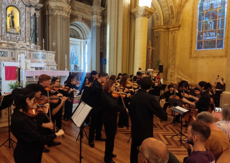 Lounge ao lado do Mercado Público e jam session inédita reforçam a aproximação entre músicos e público
