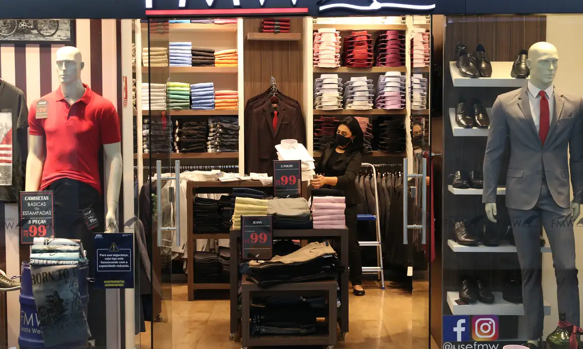 Consumidor deve sempre guardar a nota fiscal, recibos, termos de garantia e manter a etiqueta do produto intacta