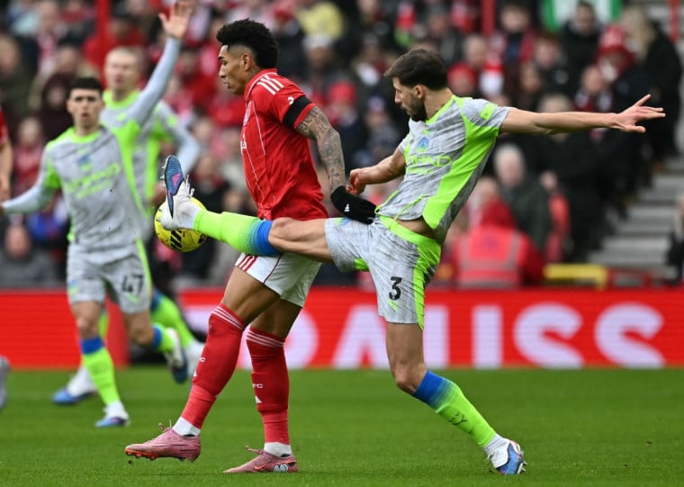 Igor Jesus (vermelho) deu a assistência para o gol do Forrest contra o City