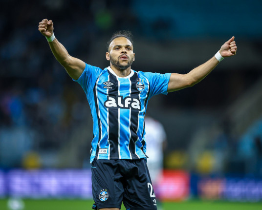 Mesmo quitando parte da dívida, relação entre Grêmio e Braithwaite está estremecida