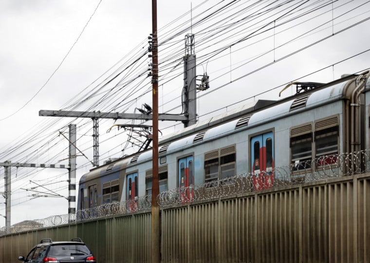 Serão quatro trens a mais circulando entre segunda e sexta-feira, e nove veículos extras aos finais de semana
