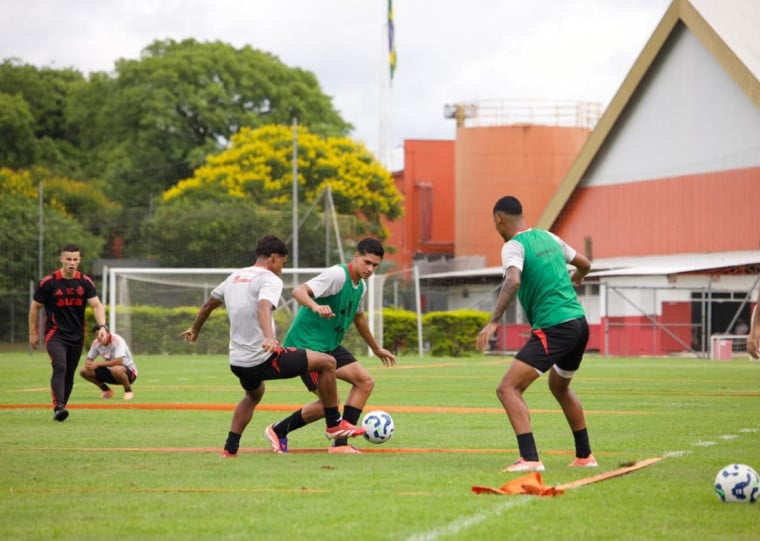 Nesse meio tempo, time que estreará no Gauchão segue preparação