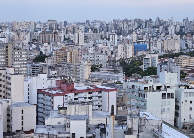 Prédios no Centro podem ter até 130 metros de altura; novo limite para outros bairros depende da Luos
