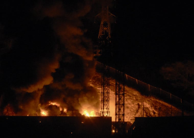 Venezuela foi atacada por militares dos EUA neste sábado, que capturaram Nicolás Maduro