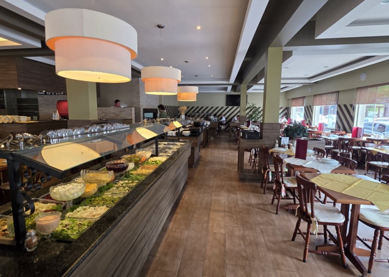 Endividamento e dificuldade de reajuste ainda pressionam, mas Semana Santa promete ser um respiro para o setor