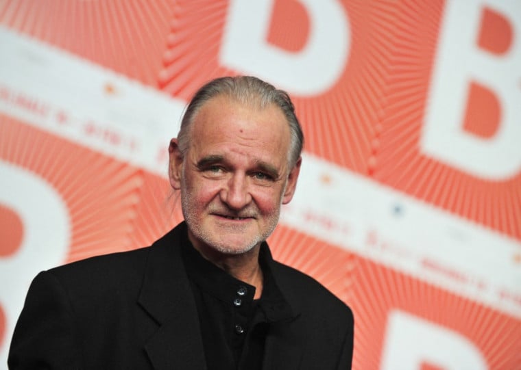 Cineasta h&uacute;ngaro ficou famoso por suas obras de ritmo lento, com uso acentuado de luz e sombras