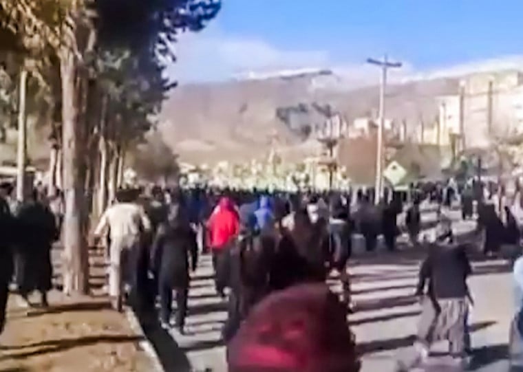 Crescente número de mortos amplia os temores por uma intervenção dos Estados Unidos