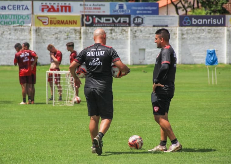 Rubro enfrenta desafio de regularidade no Campeonato Gaúcho 2026