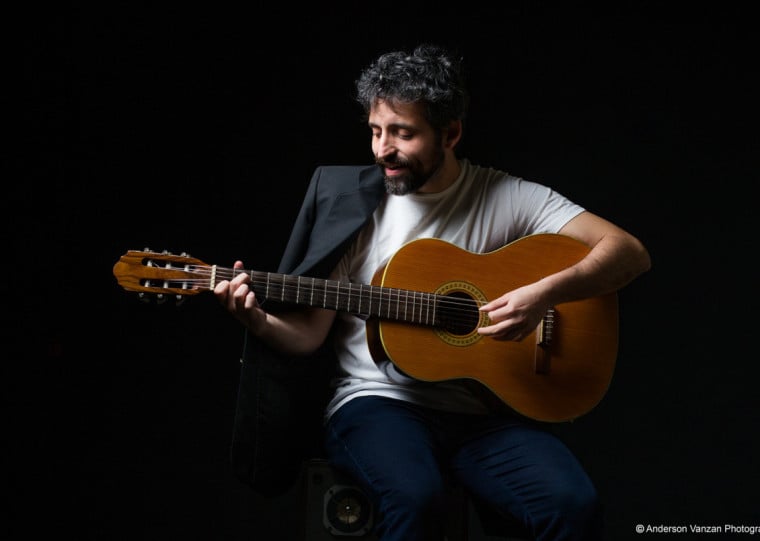 Com entrada franca, o show conta com sambas, canções brasileiras e repertório afetivo