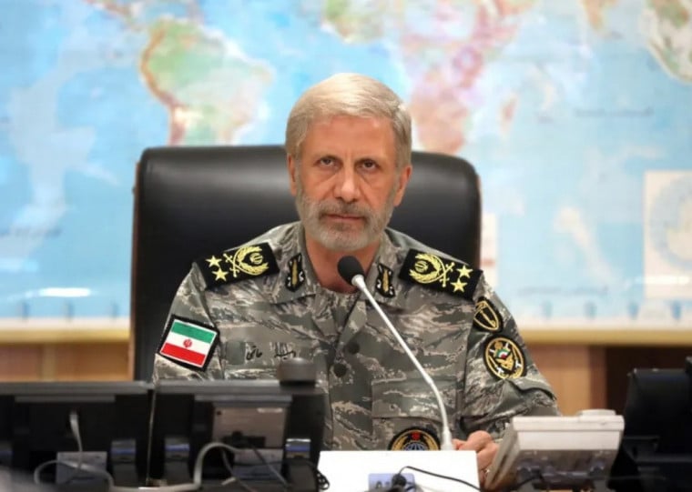 Comentários de Amir Hatami vieram num momento em que o Irã tenta responder as ameaças de Israel e EUA