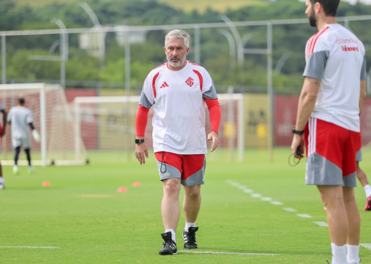 Pablo Fernandez será o treinador da equipe de transição no Campeonato
