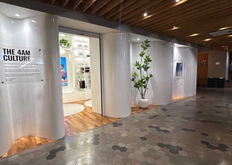 Loja na Galeria Prado foca roupas esportivas e material confortável