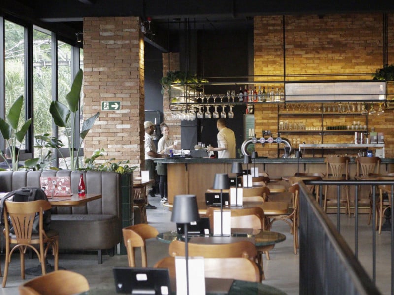 O Don Antonio conta com tr&ecirc;s andares e comporta cerca de 200 pessoas<br />Foto: FABIOLA CORREA/JC