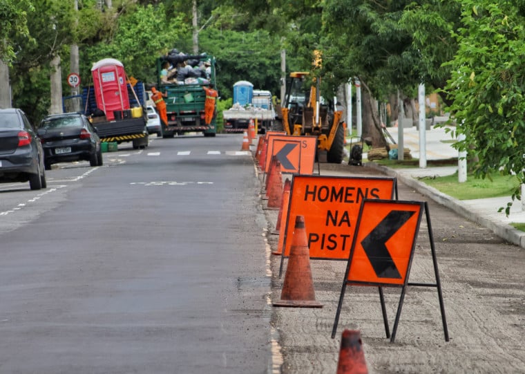 Obras na ciclofaixa começaram na quarta (7) e estão avançando para segunda quadra do calçadão