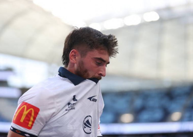 Jogador australiano afirma que decisões internas foram motivadas pela orientação sexual