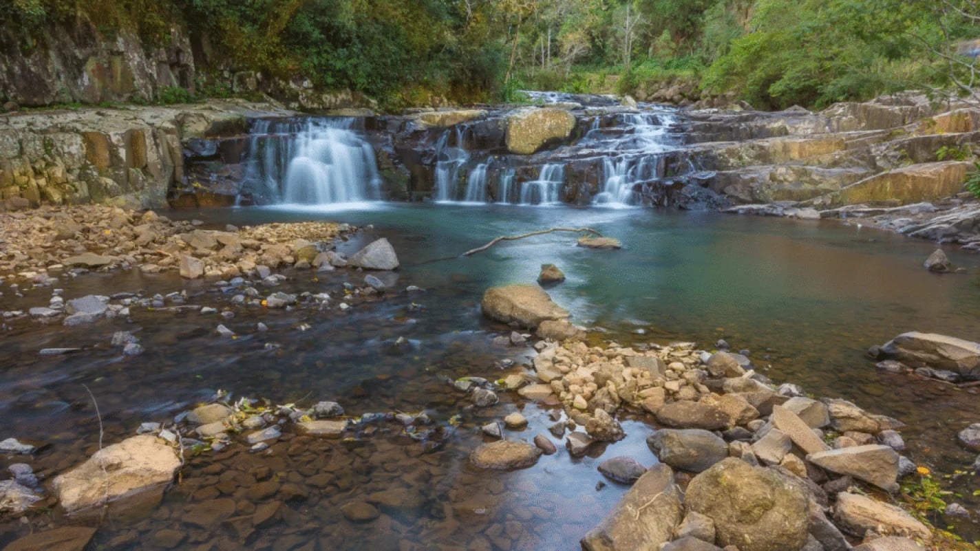 A Cascata Solit&aacute;ria tem cerca de 5 metros de altura e uma piscina natural | Prefeitura de Igrejinha/Divulga&ccedil;&atilde;o/Cidades