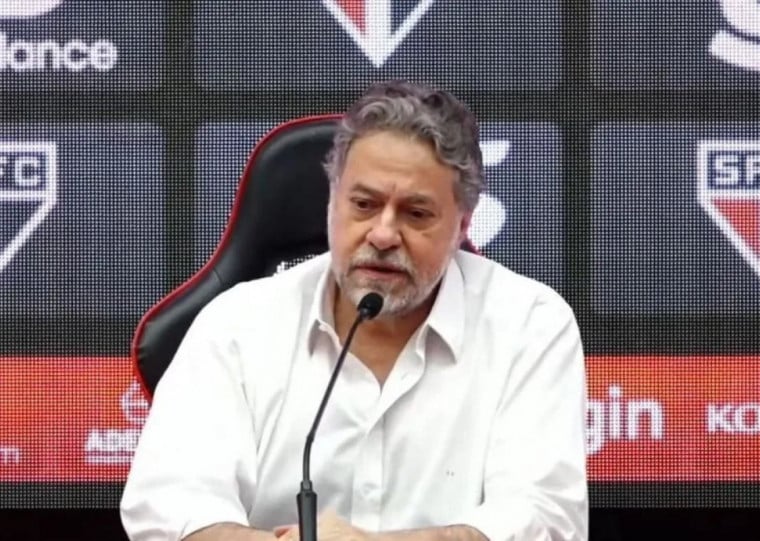 Além do presidente e alguns familiares, outros dirigentes também foram notificados