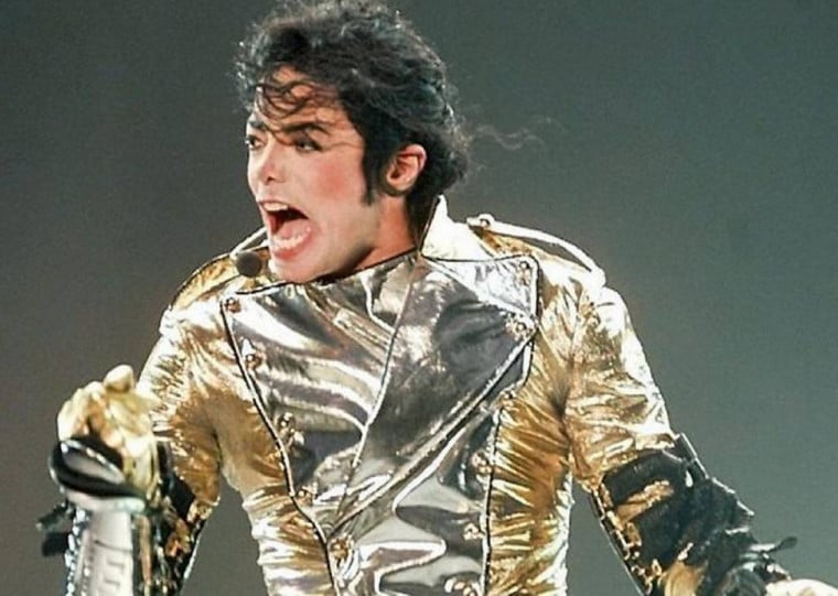 Respons&aacute;veis pela a&ccedil;&atilde;o alegam que acordo firmado com fam&iacute;lia do astro em 2020 foi feito sob coa&ccedil;&atilde;o