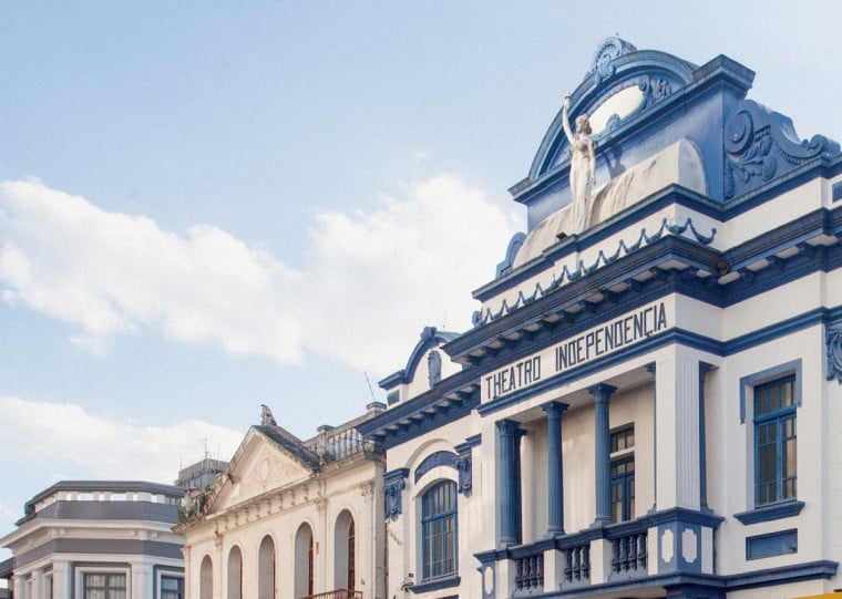 
Livro de artista de Letícia Lampert propõe leitura crítica da paisagem urbana de São Leopoldo e questiona o que a poluição visual quer esconder
