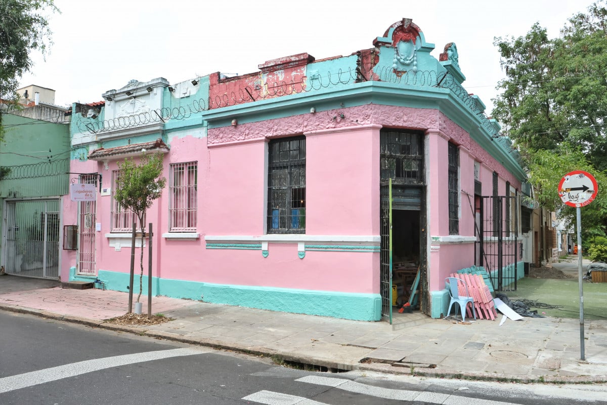 O neg&oacute;cio ampliou e assumiu a opera&ccedil;&atilde;o do casar&atilde;o localizado nas esquinas das ruas Lobo da Costa e Lima e Silva | DANI BARCELLOS/ESPECIAL