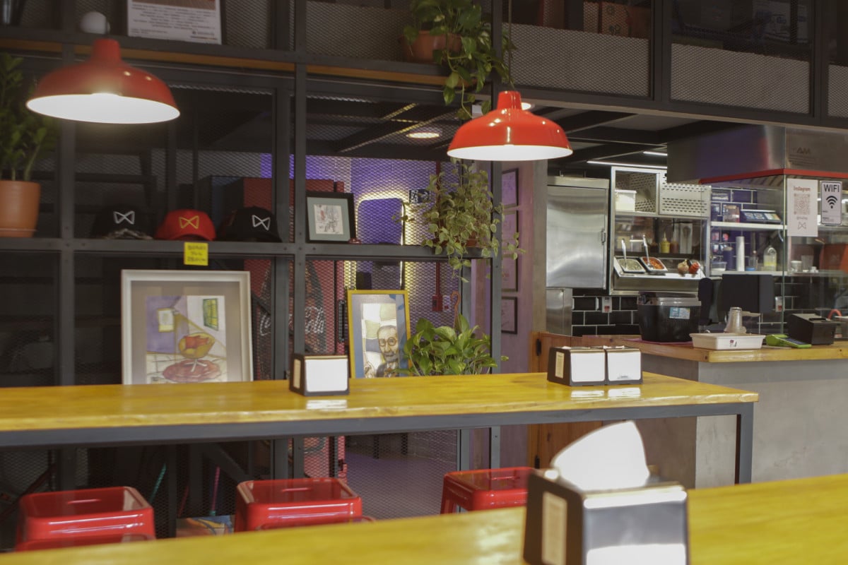 A loja de esquina passou por uma reestrutura&ccedil;&atilde;o completa, incluindo a mudan&ccedil;a de local da cozinha | FABIOLA CORREA/JC