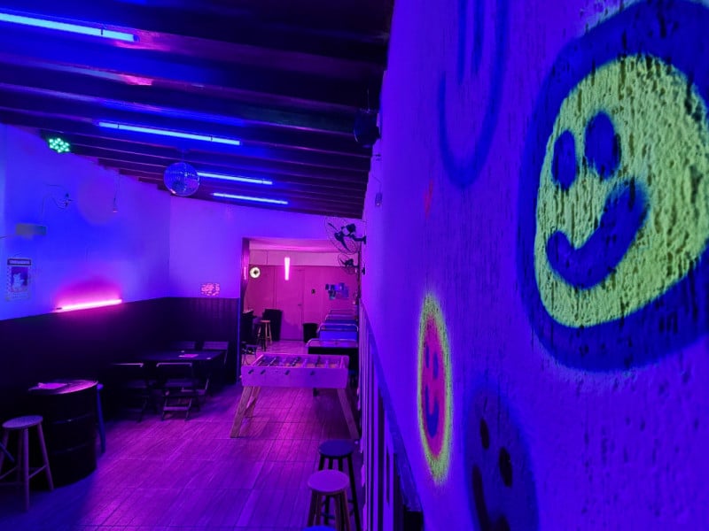 Decora&ccedil;&atilde;o &eacute; inspirada nos prim&oacute;rdios tempos da MTV<br />Foto: Gustavo Marchant/Especial/JC