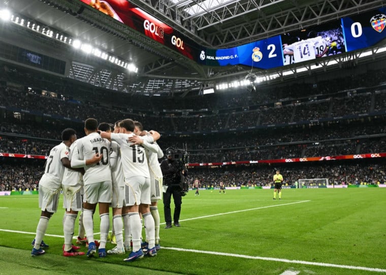 o Real Madrid chegou aos 48 pontos e manteve a pressão sobre o Barcelona, líder do Campeonato Espanhol