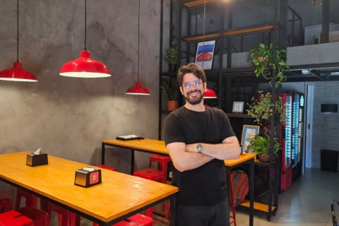  Eric Haddad Parker Guterres &eacute; o empreendedor &aacute; frente do Yuc Dog 