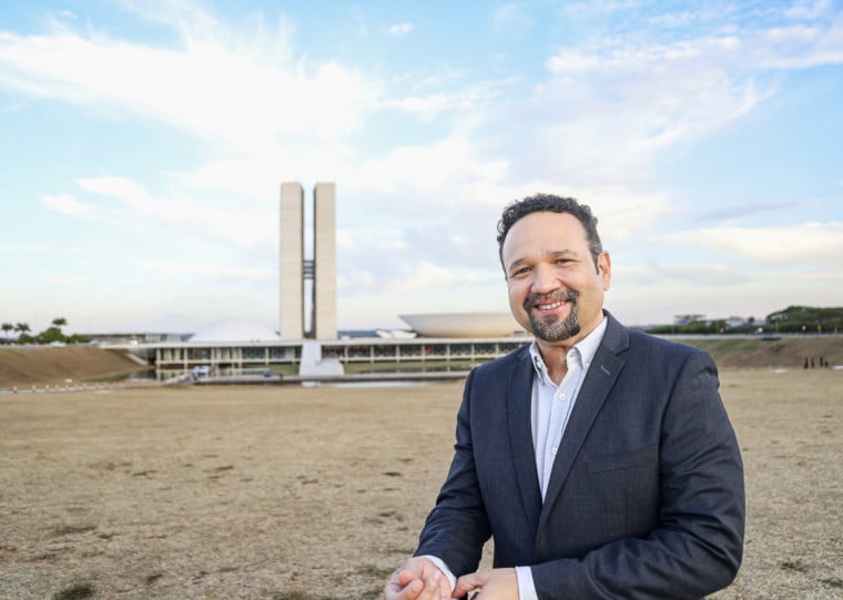 Emanuel Malta é economista, mestre em Economia Rural, MBA em Gestão Empresarial e doutorando em Ambiente e Desenvolvimento. Com experiência em governos, cooperativismo, consultoria e academia, é sócio-fundador da Vértice Consultores e referência em temas de estratégia, gestão, projetos, governança cooperativa e sustentabilidade/ESG