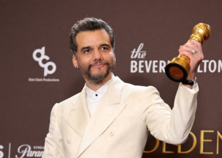 "Para o ator de O Agente Secreto, a hist&oacute;ria tumultuada do Brasil &eacute; pessoal", descreve a publica&ccedil;&atilde;o