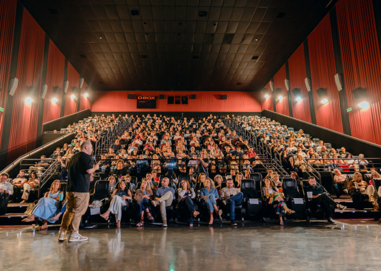 Rocha apresentou os destaques da feira em NY, com foco entre IA e pessoas