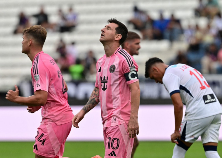 Alianza vence Inter Miami e Guerrero rouba a cena de Messi