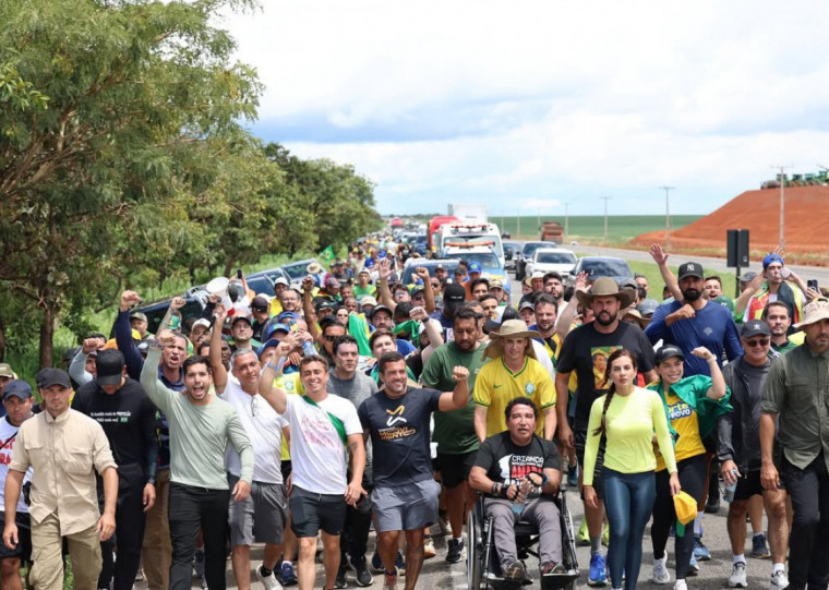 Ao todo, 41 pessoas foram atendidas pela rede pública de saúde. Desse total, 36 já receberam alta hospitalar e uma foi encaminhada para a rede privada