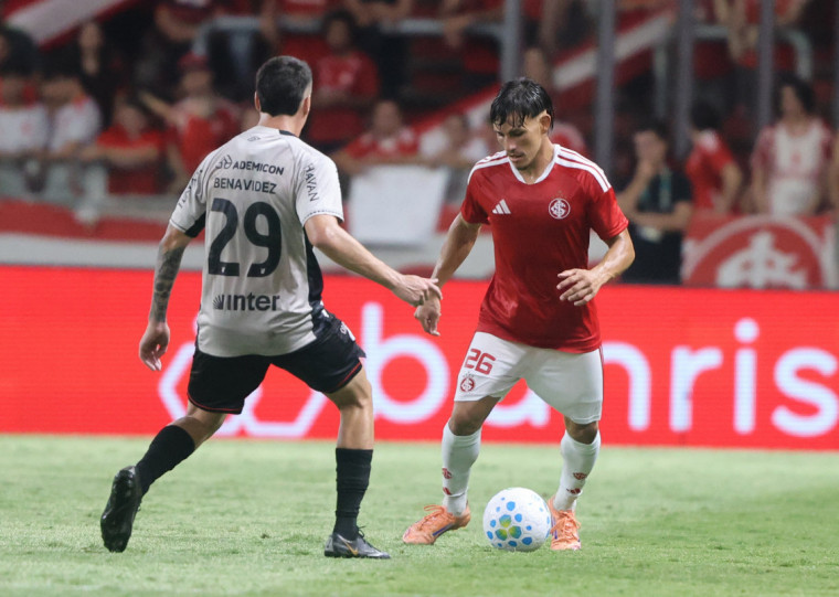 Colorado foi melhor no jogo, mas pecou nas finalizações